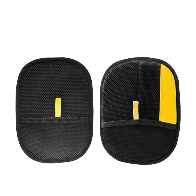 Gants dépilation et de nettoyage de poils pour chiens et chats.