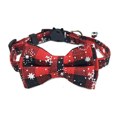 Collier MonPachaTech pour chat en coton rouge à carreaux de Noël avec nœud papillon, clochette et attache sécurité