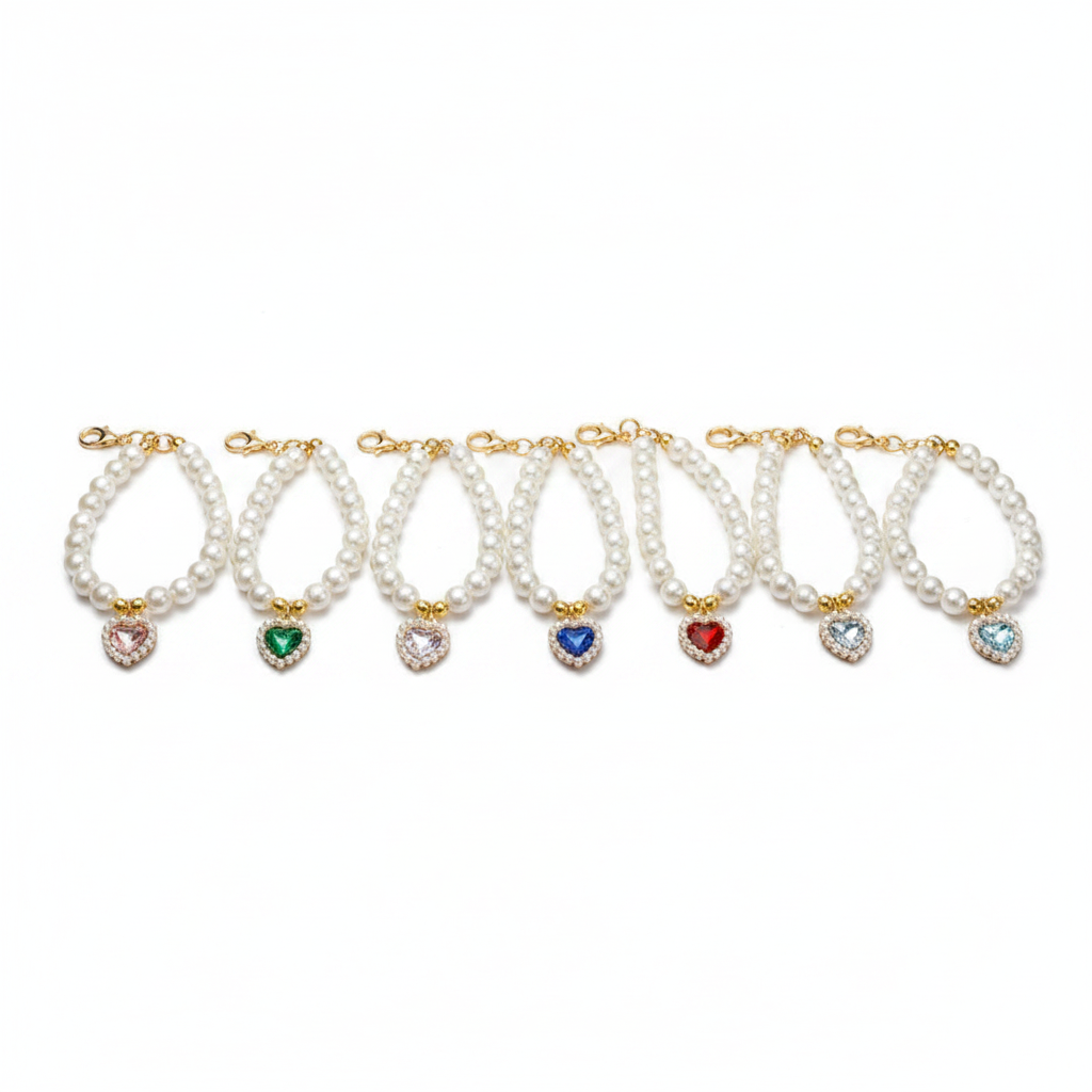 Collier MonPachaTech pour chien et chat en perles blanches avec pendentif en cristal cœur coloré style rétro