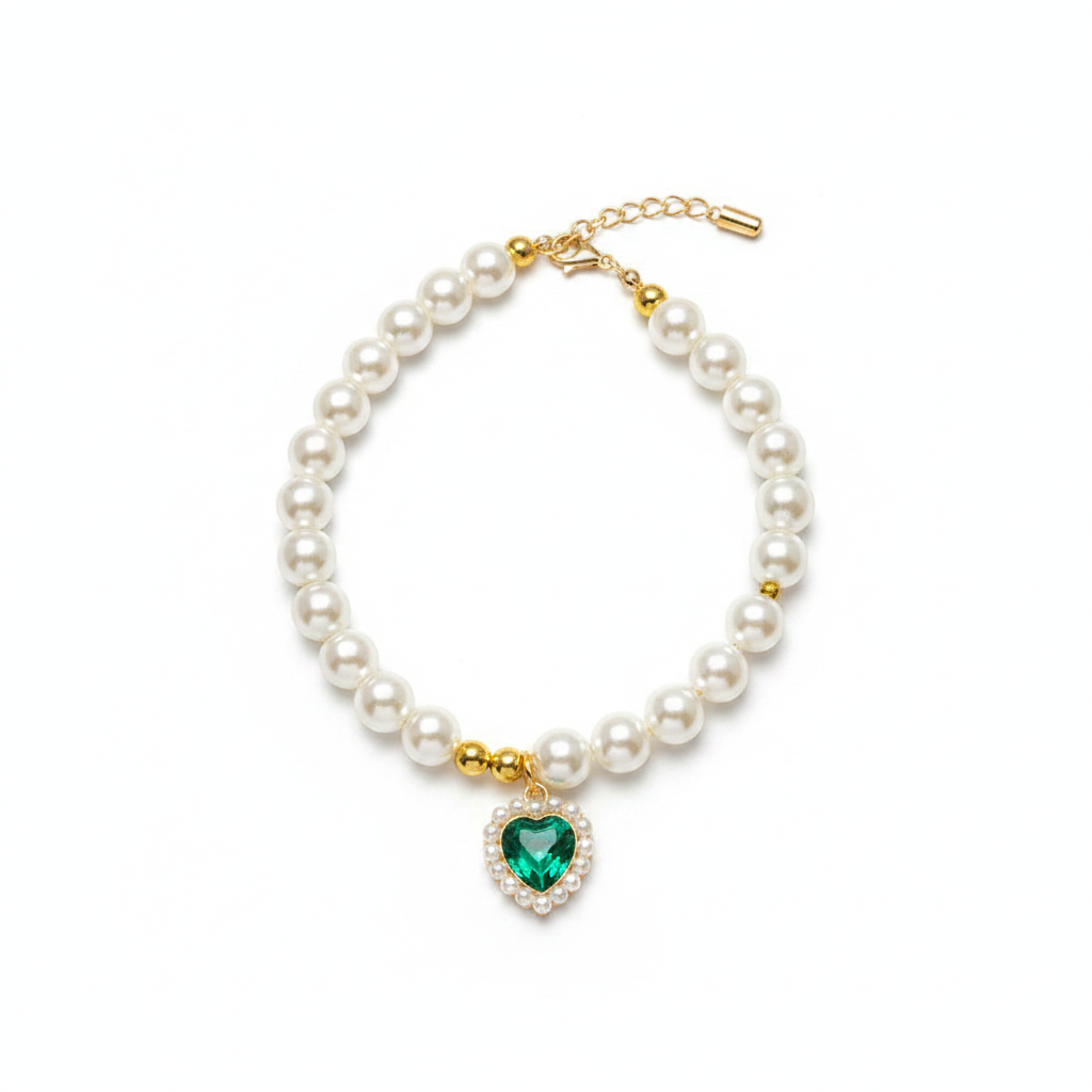 Collier MonPachaTech pour chien et chat avec perles blanches et pendentif cœur en cristal vert style rétro