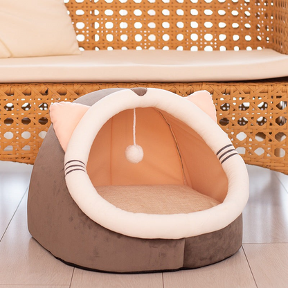 Niche corbeille MonPachaTech semi-fermée pour chat marron et beige avec oreilles, coussin doux et pompon suspendu